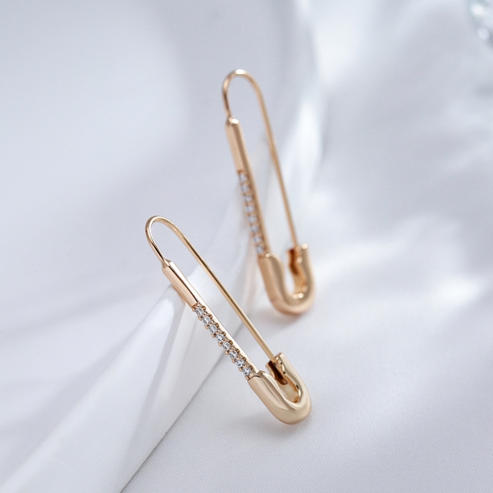 Rose gold paper clip diamond earrings - Picture 2 of 8